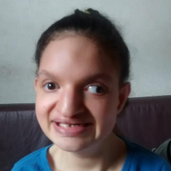 Raphaela Oliveira Henriques Meneses