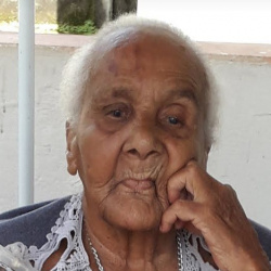 Maria de Lourdes dos Santos