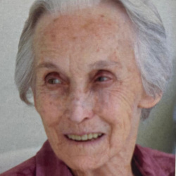 Maria de Paula Coutinho