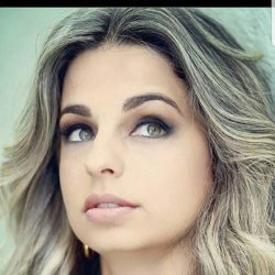 Ana Carolina de Oliveira