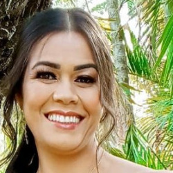 Adriana Cardoso Gomes Santiago